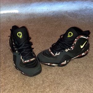 Nike Air Penny V Camo Black Spruce/Black-Volt